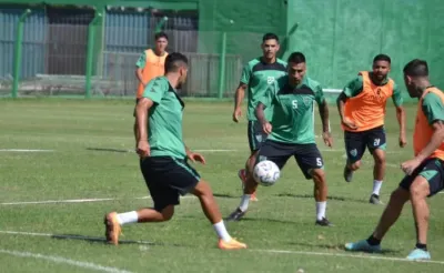 Antuña introduce cuatro cambios en la lista de convocados para enfrentar a Riestra