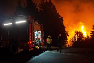 Incendio en El Bolsón: más de 100 brigadistas combaten las llamas en un paraíso natural